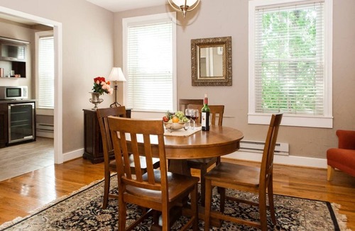 Mercersburg Bed & Breakfast | 301 - The Mercer Suite - James Buchanan Hotel