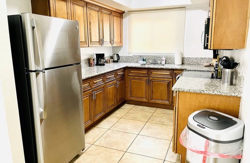 Beverly Green Apartment | 3BR condo Strip nearLVCC LasVegas Sphere best spot sale 4th of July pool BOOK