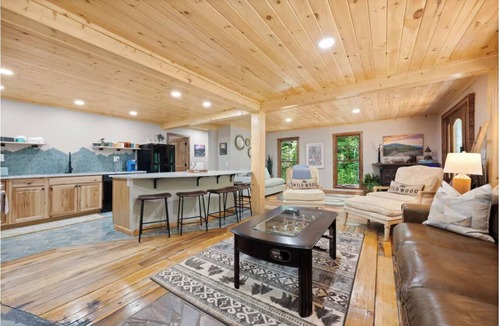 Altamont Cabin | 4 Acres + 4BR Secluded Cabin w Hot Tub & Fire Pit. Next to Blue Ridge Parkway!