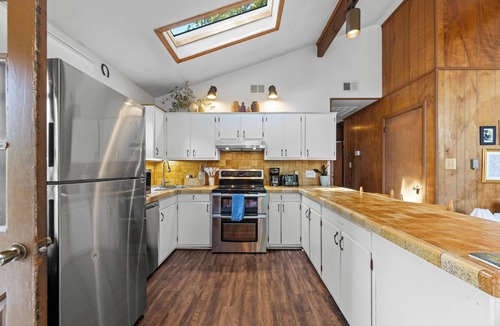 Fairfield Cabin | 4-bedroom cabin in beautiful Fairfield with cozy charm