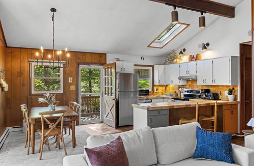 Fairfield Cabin | 4-bedroom cabin in beautiful Fairfield with cozy charm