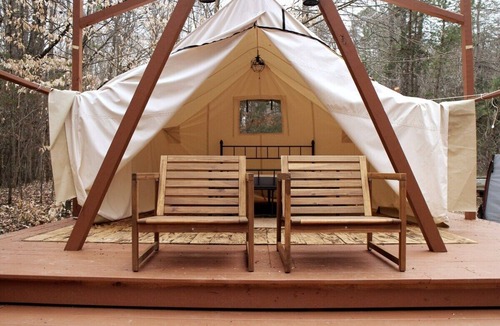 Tryon RV Rental | 4 Seasons Glamping @ Alpine South