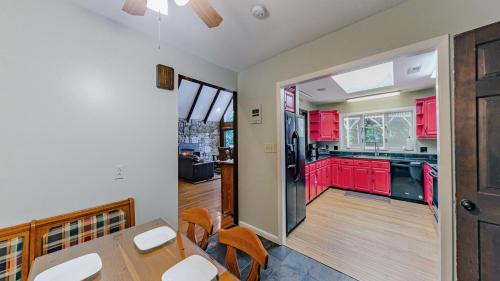 Woodfin House | 4BR Retreat Hot Tub Views Pets OK North AVL