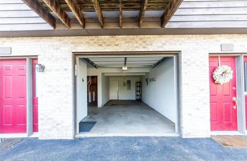 Morgantown Apartment | 5 Min Walk to WVU Hosp Stadium
