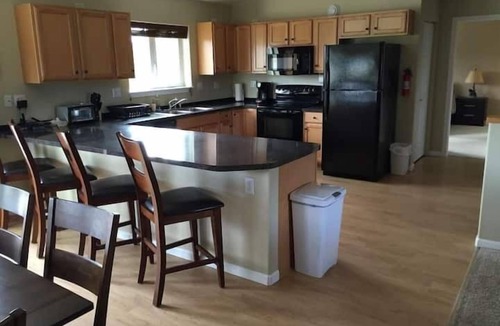 Healy House | 5 Star Denali Park Spacious Family Home