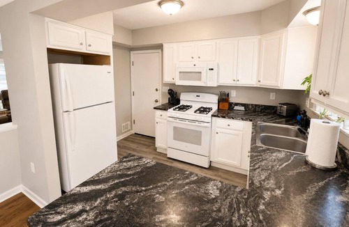 Anderson Township House | 5BR East Cincinnati Home - Near Mercy Anderson - Pet Friendly - Fenced Yard