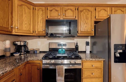 Johnson City House | 5BR Johnson City Fenced Yard Firepit Sleeps 12