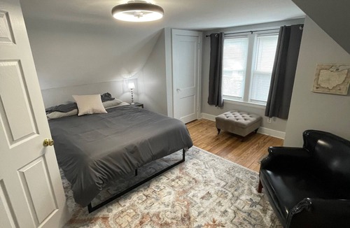 Cincinnati House | a beautifully remodeled home 1/2 mile from walking/biking trails and a dog park