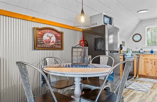 Wellington Cabin | A-Frame Escape - Hot Tub · Outdoor Cinema · Cave Run Lake + Red River Gorge