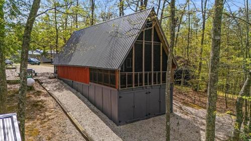 Wellington House | A-Frame Hot Tub Cave Run Red River Gorge