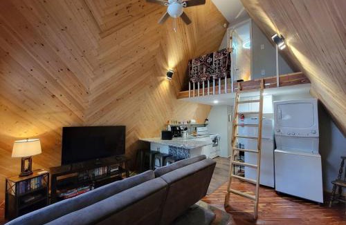 Jeffersonville House | A Frame of Mind - near Red River Gorge KY