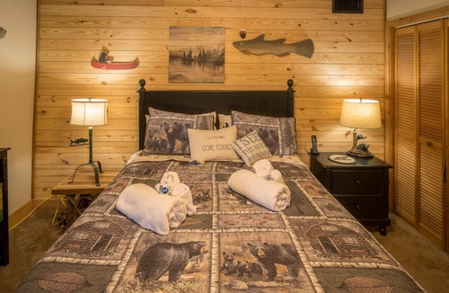 Elk Park Cottage | A Fun Cabin Retreat Close to Grandfather Mountain