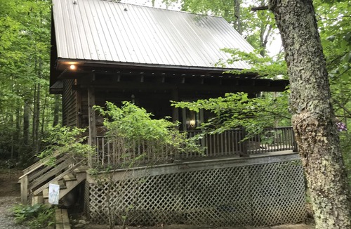 Newland Cabin | A Hundred Thousand Welcomes!
