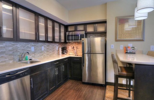 Farragut Apartment | Accessible 1BR Suite w/Kitchen | Free Breakfast