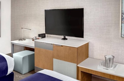 Gateway District House | Adventure Awaits! 3 Great Units On Strip, 2 Pools, Casino, FREE Parking!