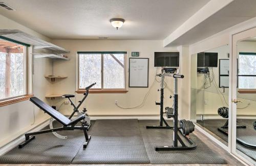Eagle River House | Alaskan Mountain Gem with Private Hot Tub & Gym!