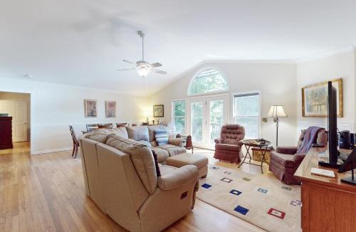 Black Mountain House | Allen Mountain Manor