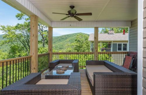 Black Mountain House | Almost Bearadise