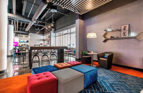 Newport Hotel | Aloft by Marriott Newport on the Levee