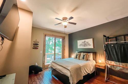 North Glade Hills House | Amazing Outdoor Space with Amenities Galore Hot Tub Fire Pit and More