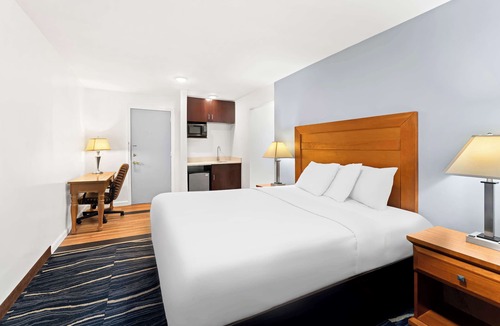 Stonington Hotel | Americas Best Value Inn Stonington Mystic