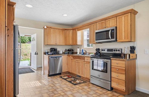 Banner Elk House | Apple Blossom Estates | 7BR + EV Chargers | Views