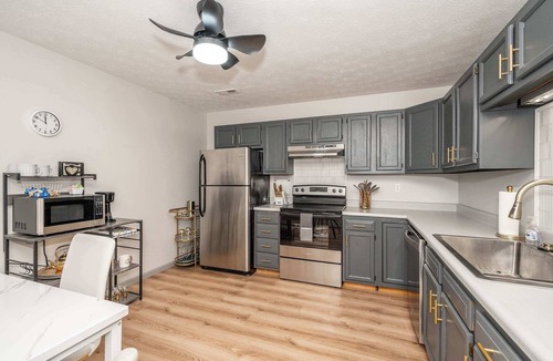 Williamstown Condo | Arkstone Retreat 1 - 4 minutes from the Ark!