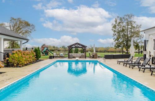 Lexington Villa | Ashley Manor Luxe Estate