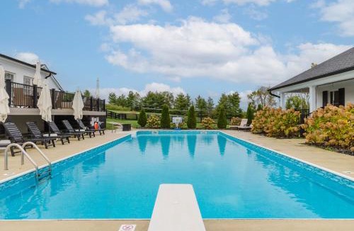 Lexington Villa | Ashley Manor Luxe Estate