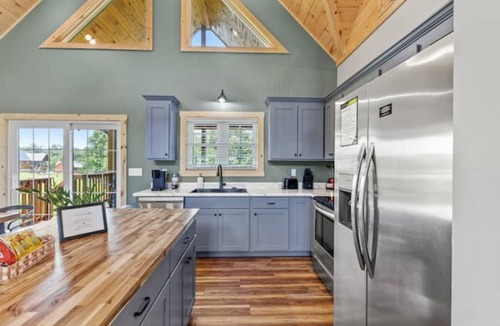 Rogers Cabin | ATV Trailer Parking/NEW/5 min to Natural Bridge