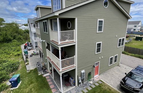 Hampton House | Available: Sept 23-30 2026 & Winter rental 11/1/26- Come & Enjoy NH Seacoast!