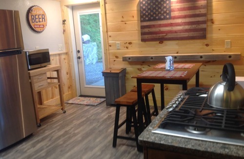 Cranberry Falls Cabin | Awesome mountain escape with long range Mountain views with stunning sunsets!