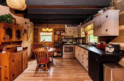 Blowing Rock House | Azalea Garden Inn