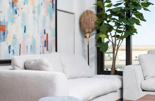 Bay Village Apartment | Back-Bay Upscale Central Penthouse W Roof-top