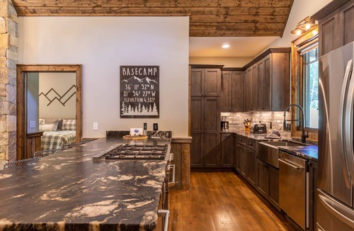 Banner Elk House | BaseCamp at Eagles Nest: 2 suites, hot tub, pet friendly, fenced yard, close to Camp, creek