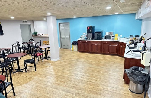Lexington Hotel | Baymont By Wyndham Lexington