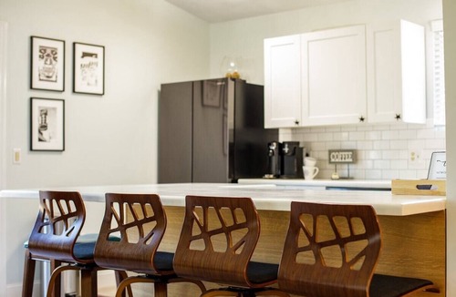 Saunderstown House | Beach Access! Arcade and central air!