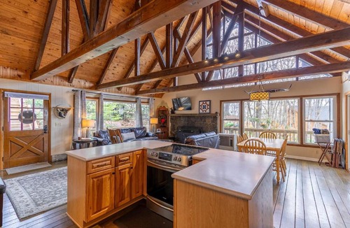 Fleetwood House | Bear Valley