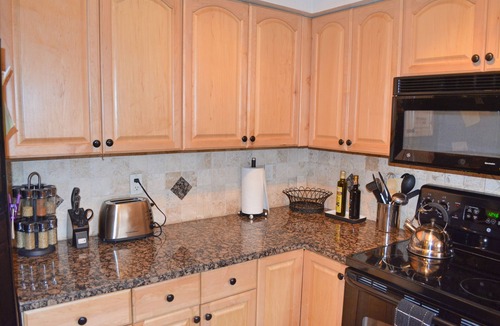 Central Scottsdale Condo | Beautiful complex with 3 pools, gym, gathering space - close to everything