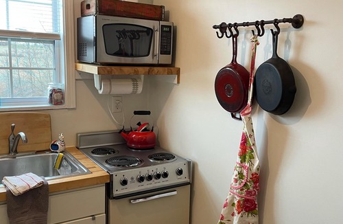 Port Royal Cottage | Beautiful Cottage Farm Stay