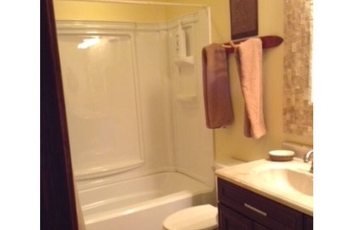 Fayetteville House | Beautiful Creek side 4 Bedroom, 4 Bathroom House