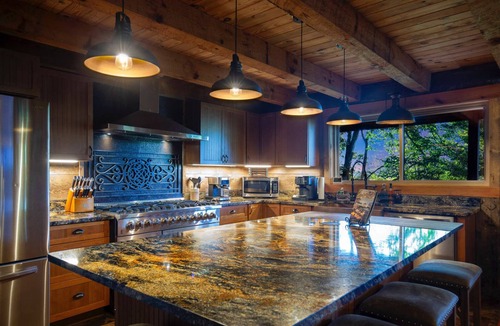 Wolf Laurel Cabin | Beautiful Log Home with Hot Tub, Sauna + Stunning Mountain Views – Featured on HGTV & Disney!