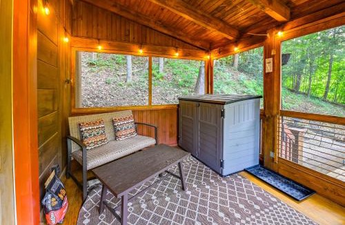 Rogers House | Beautiful Wood Cabin in Red River Gorge
