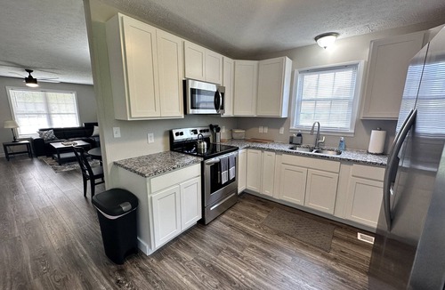 Milford House | Beautifully remodeled duplex near the ark encounter. This listing is for 1 side.