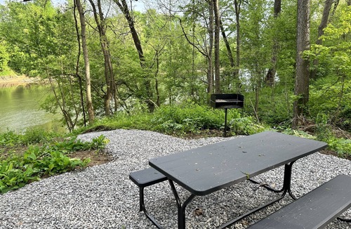 Milford House | Beautifully remodeled duplex near the ARK encounter. This listing is for 1 side.