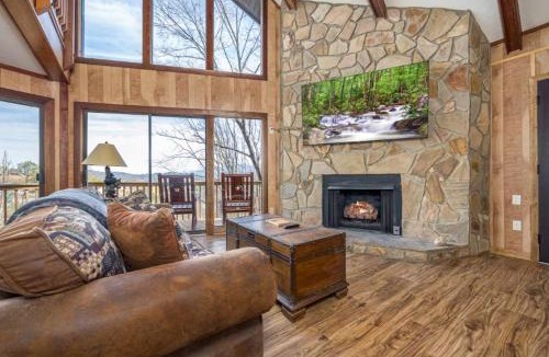 Chalet Village North Ski Chalet | Beorns Cottage 5BR Smoky Mountain Getaway with Views, Hot Tub & Game Room
