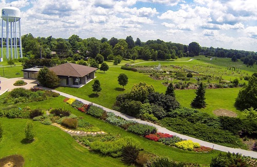 Lexington Hotel | Best Place to Stay in Kentucky! Pool, Free Parking, Free Breakfast!