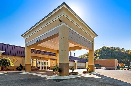 Bridgeport Hotel | Best Western Plus Bridgeport Inn
