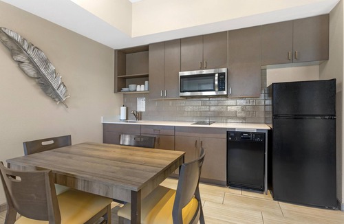 Deer Valley Hotel | Best Western Plus Executive Residency Phoenix North Happy Valley