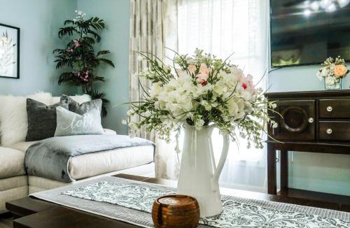 Stanton House | Bhie Lovely Hideaway - RRG - Peaceful - Cozy Stay Stanton location just steps from Kroger and a short 15-minute drive to Natural Bridge Ideal home base for hikers climbers